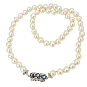 18ct White Gold Sapphire & Diamond Clasp Pearl Necklace
