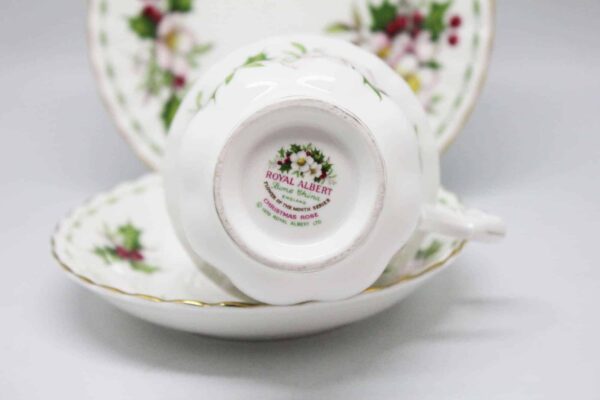 Royal Albert Flowers Of The Month December Christmas Rose Pattern Trio