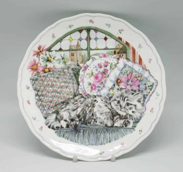 Royal Albert Contentment Kitten Plate