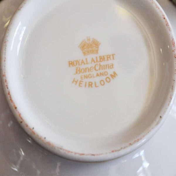 Royal Albert Heirloom Pattern 21 Piece Tea Set