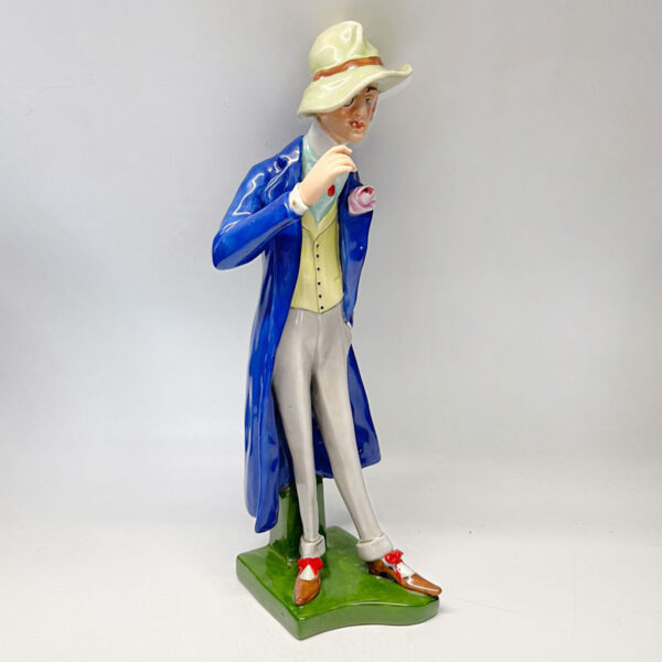 Amphora-Man-in-Blue-Coat-1918-to-1939-Turn-Teplitz-1 Amphora Man in Blue Coat 1918 to 1939 Turn Teplitz
