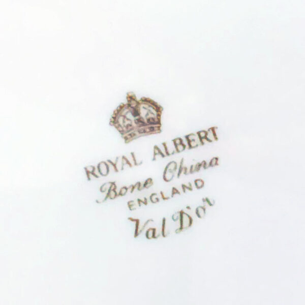 Royal Albert Gravy Boat and Stand Val D'Or