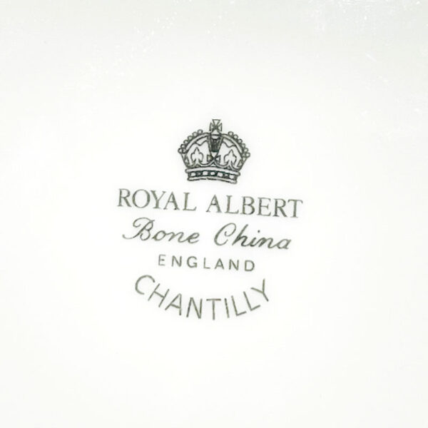 Royal Albert Chantilly Vegetable Bowl and Cover