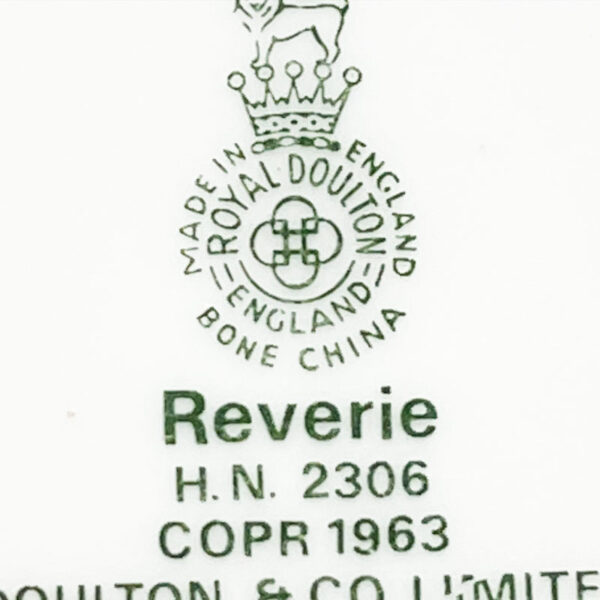 Royal Doulton Figurine Reverie HN2306