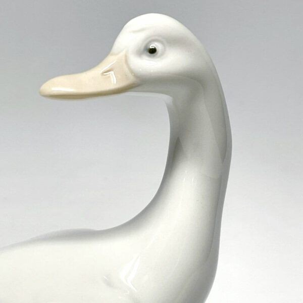 Nao Lladro Duck On Base