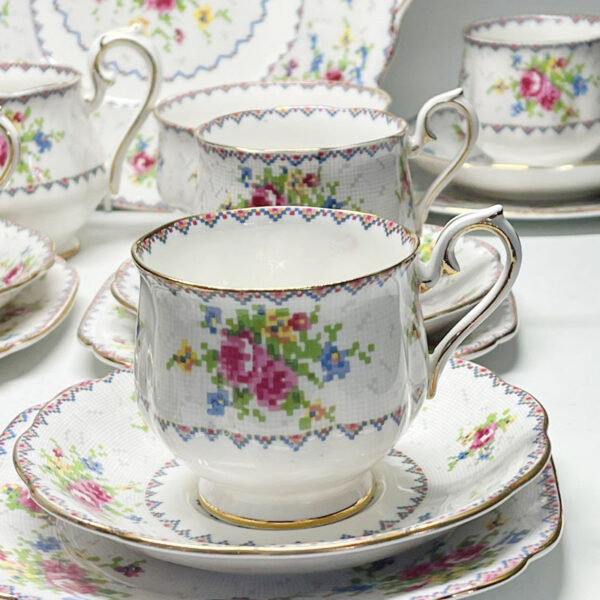 Royal Albert Petit Point 21 Piece Tea Set