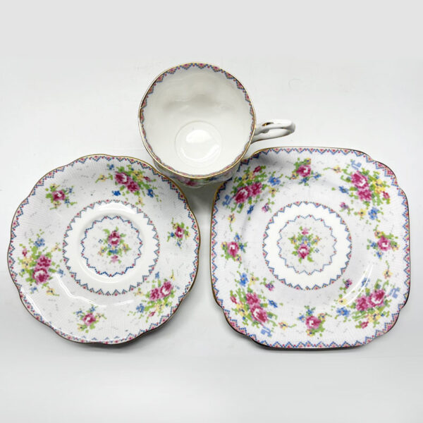 Royal Albert Petit Point 21 Piece Tea Set