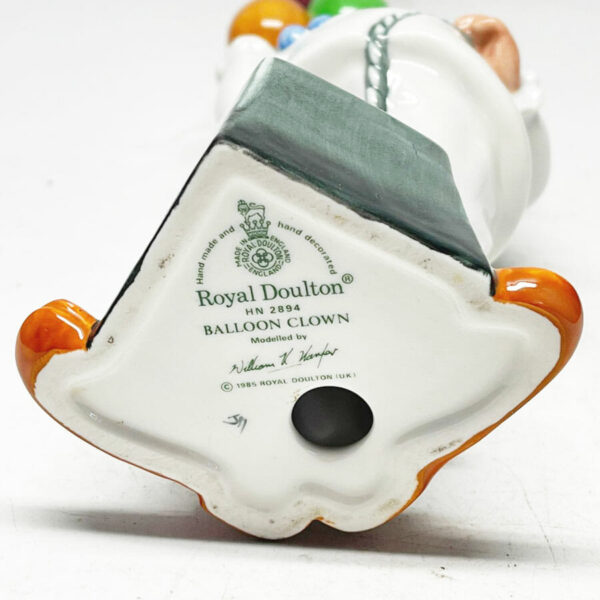 Royal Doulton Figurine Balloon Clown HN2894