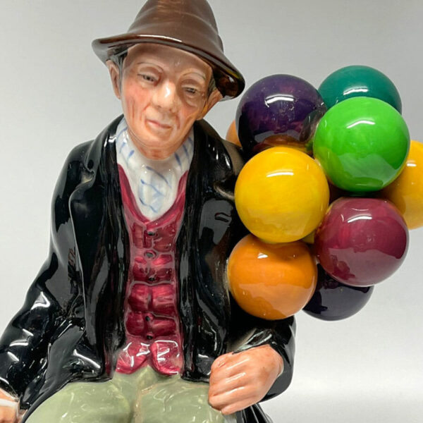 Royal Doulton Figurine The Balloon Man HN1954