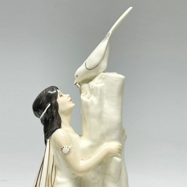 Royal-Doulton-figurine-the-magpie-ring--hn2978-1 Royal Doulton Figurine The Magpie Ring HN2978