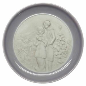 Lladro Christmas Scene Small Plate Daisa