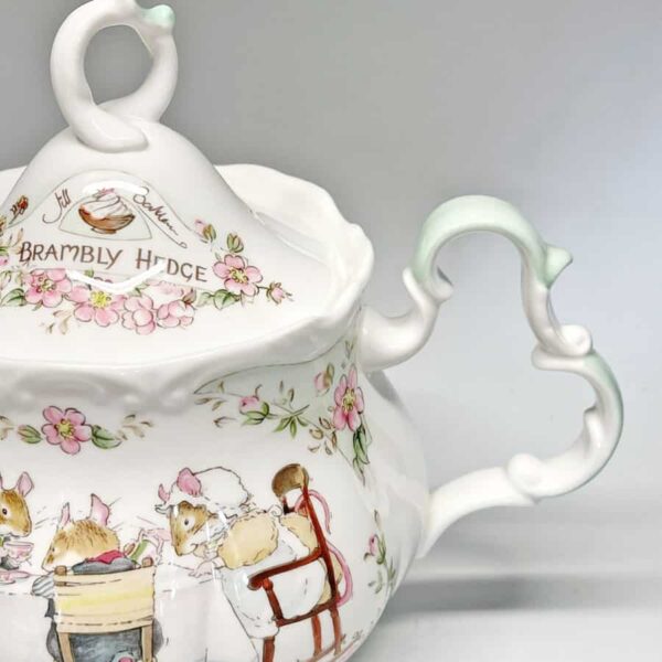 Brambly Hedge Tea Pot By Royal Doulton
