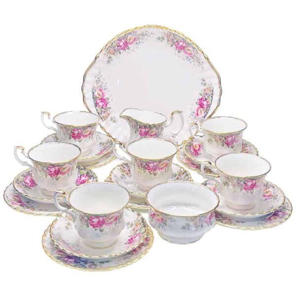 Royal Albert 21 Piece Autumn Roses Tea Set