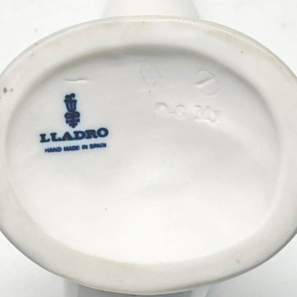 Lladro Honking Hissing Goose