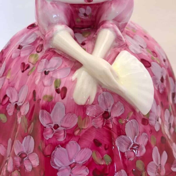 Royal Doulton Figurine Victoria HN2471