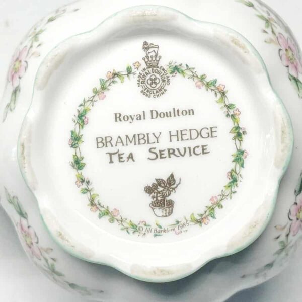 Brambly-hedge-royal-doulton-the-tea-service-miniature-3 Brambly Hedge Royal Doulton The Tea Service Tray