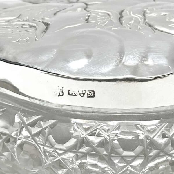 Hallmarked Silver Reynolds Angels Trinket Box Chester 1902