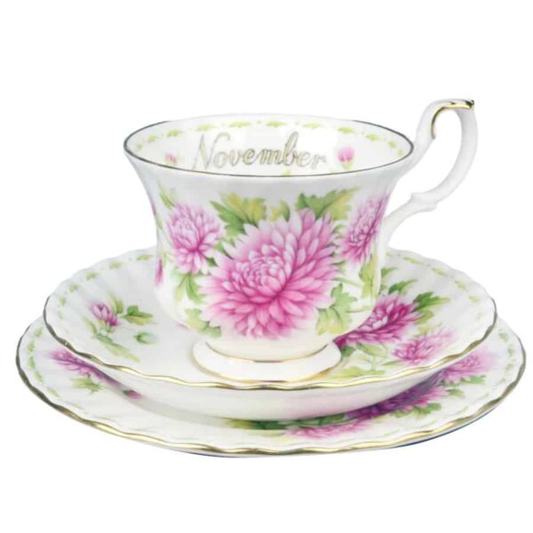 Royal Albert Flowers Of The Month November Crysthanamum Pattern Trio