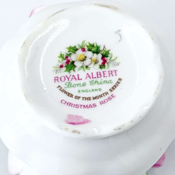 Royal Albert Flower Of The Month Posy December