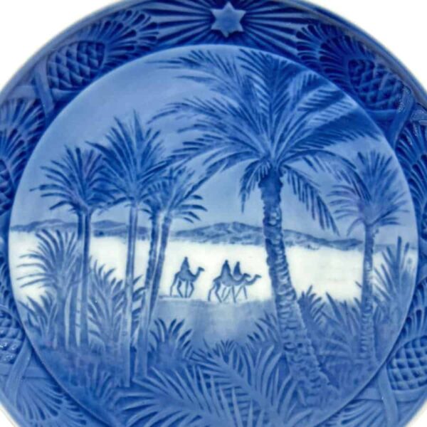 Royal Copenhagen In The Dessert Christmas Plate 1972