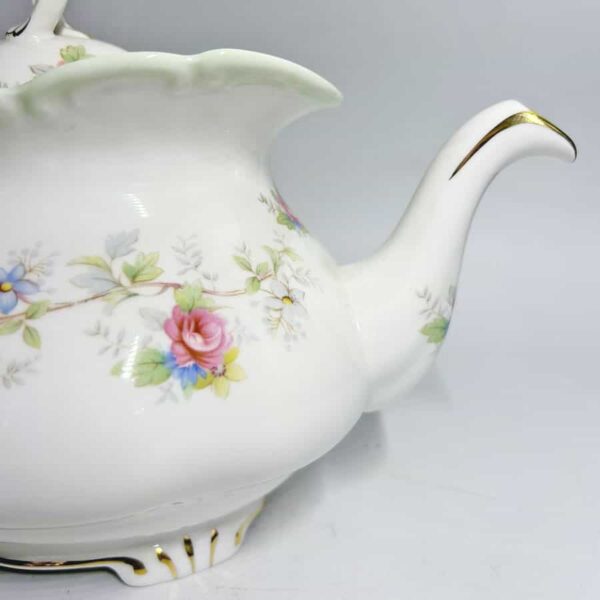 Royal Albert Victoria Colleen Large Tea Pot