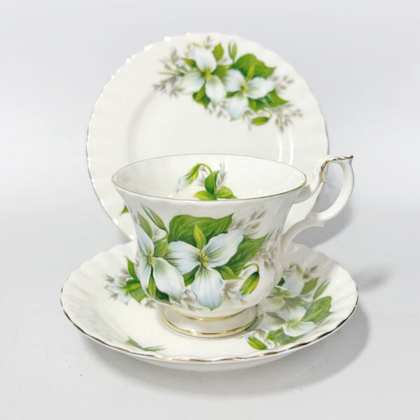 Royal Albert Trillium Tea Trio