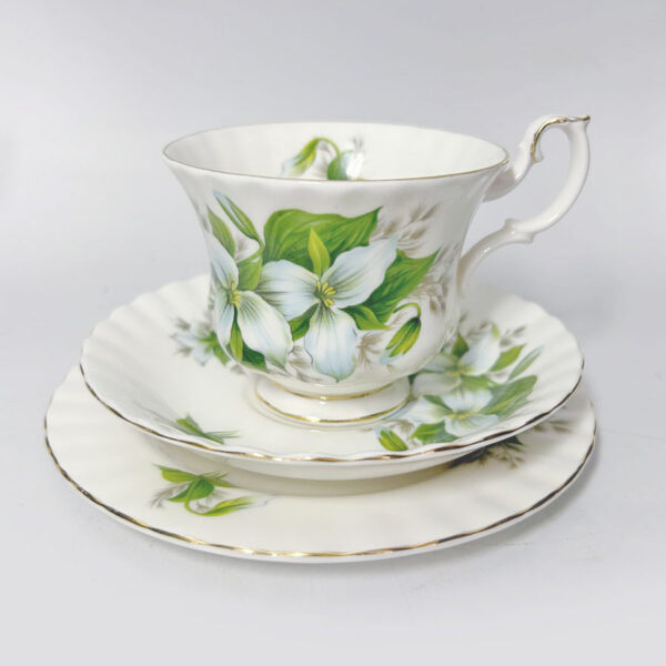 Royal Albert Trillium Tea Trio
