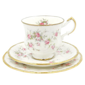 Royal Albert  Paragon Victoriana Rose Tea Trio