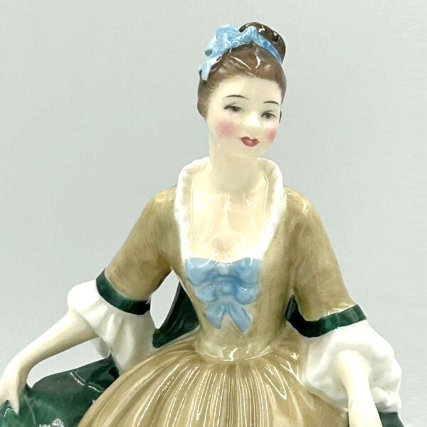 Royal Doulton Figurine Elegance HN2264
