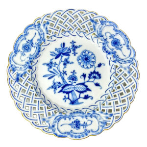 Meissen Reticulated Onion Pattern Cabinet Plate