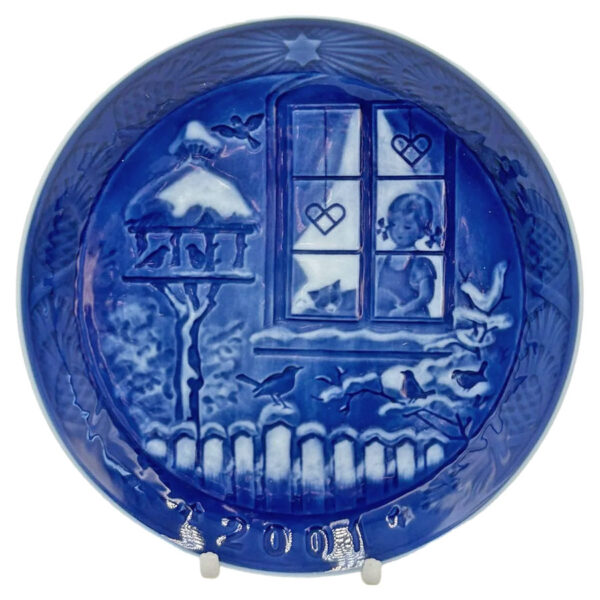 Royal Copenhagen Watching The Birds Christmas Plate 2001