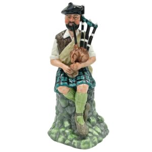 Royal-Doulton-figurine-the-piper-hn2907 Royal Doulton Figurine The Piper HN2907