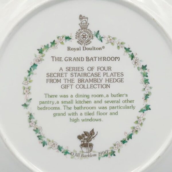 Brambly Hedge Royal Doulton Grand Bathroom Plate - Clyde on 4th