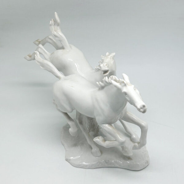 Schaubach Kunst Kurt Steiner Blanc De Chine Wild Horse Scene