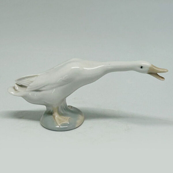 Lladro Duck On Base