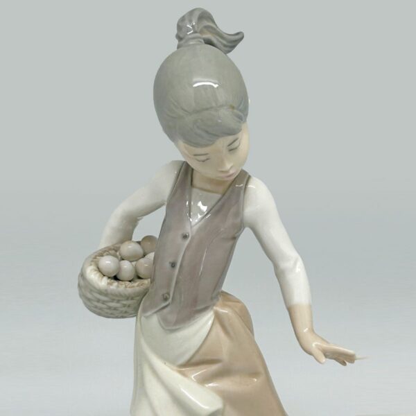 Lladro Figurine Goose Chasing a Girl With Basket Of Eggs