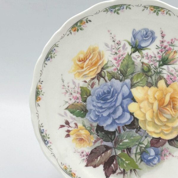 Royal Albert Rose Garden Collection Blue Moon