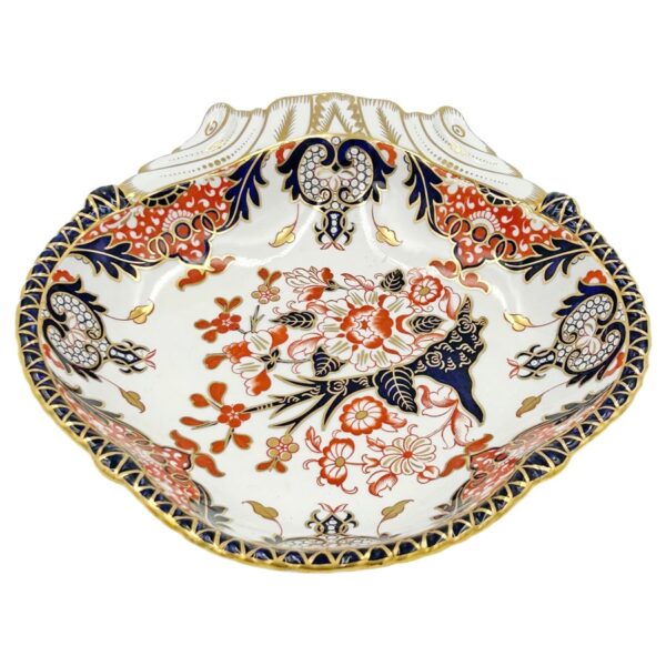 Royal Crown Derby Imari Pattern Shell Shaped Bowl  C1922