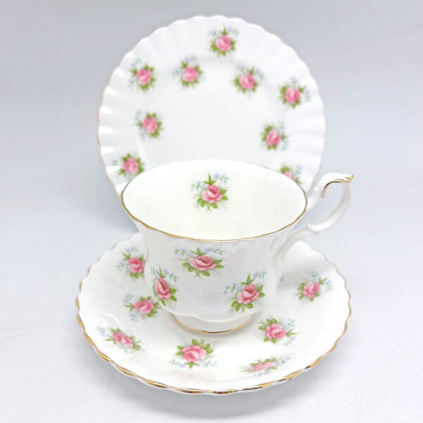 Royal Albert Forget Me Not Rose Tea Trio