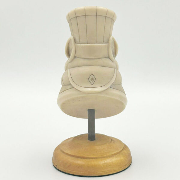 John-boxcard-collection-Pierre-without-peer-crushed-marble-2 John Biccard Collection Pierre Without Peer Crushed Marble Figurine