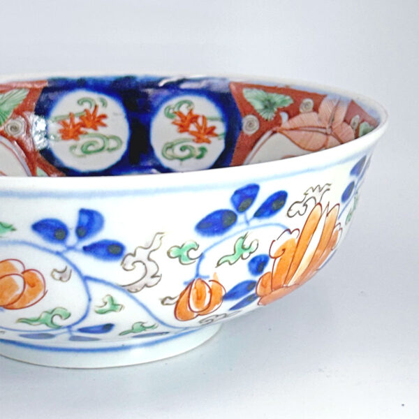 Japanese-Imari-footed-bowl-20th-3 Japanese Imari Footed Bowl 20th