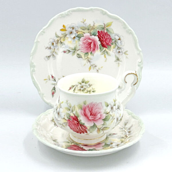 Royal Albert Memories Gainsborough Tea Trio C1970