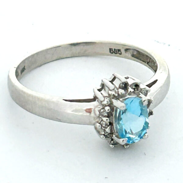 14ct White Gold Diamond and Topaz Ring