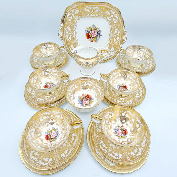 Aynsley Cabbage Rose 21 Piece Tea Set Signed Bailey