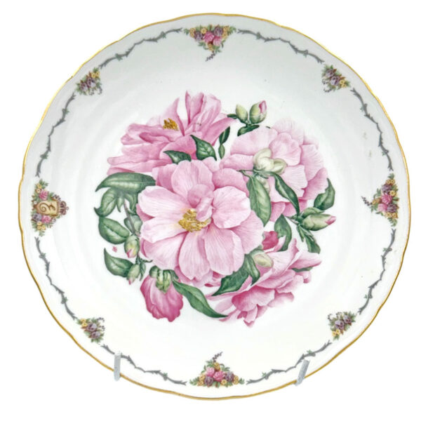 Royal Albert Queen Mothers Favourite Plate Pansies