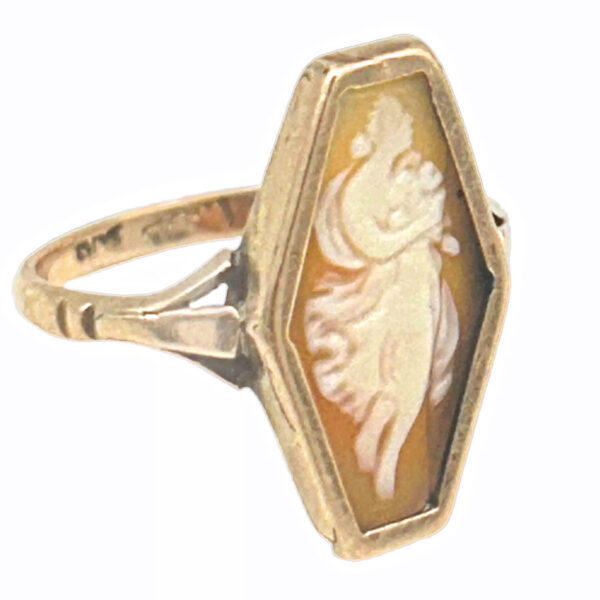 9ct Gold Lady Holding Flowers Cameo Carved Conch Shell Ring