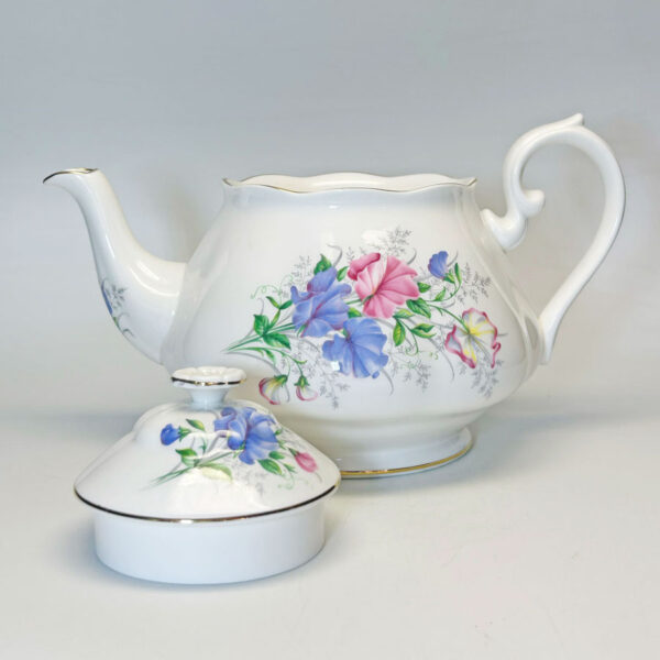 Royal Albert Sweet Pea Friendship Tea Pot
