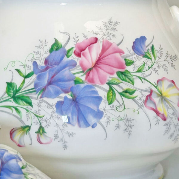 Royal Albert Sweet Pea Friendship Tea Pot