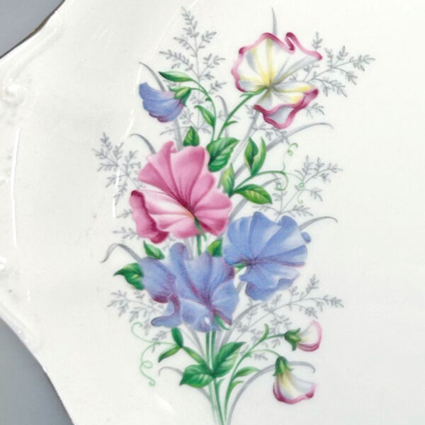 Royal Albert Sweet Pea Friendship 21 Piece Tea Service