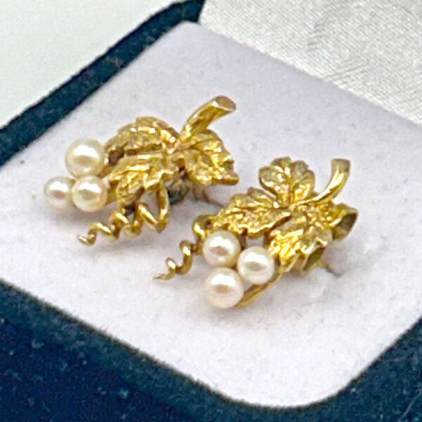 9Ct Gold Pair Pearl Grape Leaf Earrings